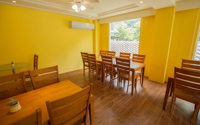 Songhe ShanShuei B&B Hotel
