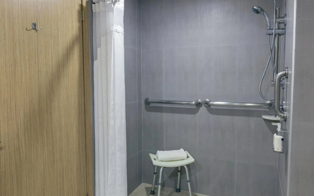 Holiday Inn Express Chihuahua by IHG
