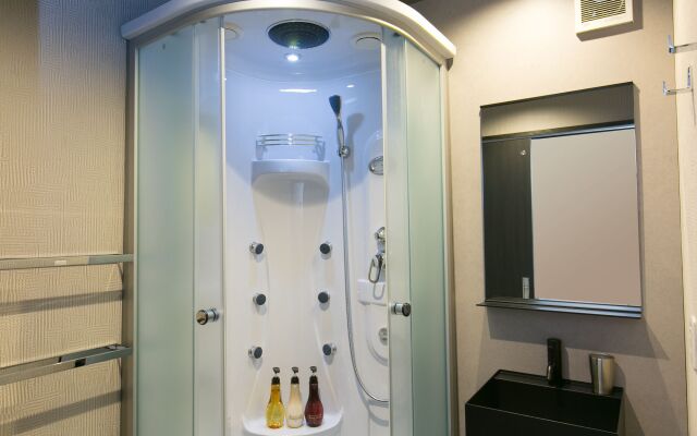 Hosta Umekoji Miyabi