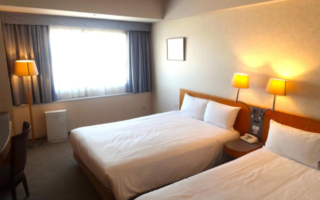 Yokohama Techno Tower Hotel – Guest Rooms – Yokohama