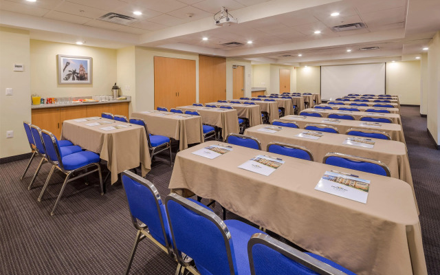 Microtel Inn & Suites by Wyndham Culiacan
