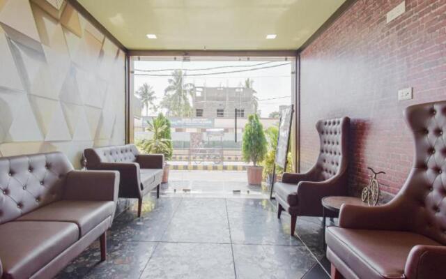 Goroomgo Royal Crown Puri