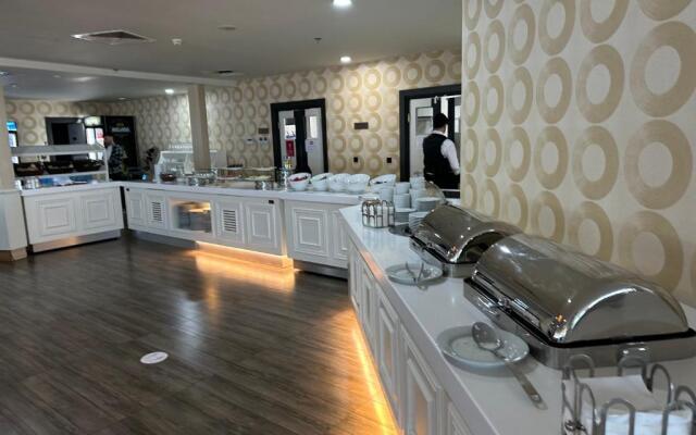 Orbi City Luxury Suite