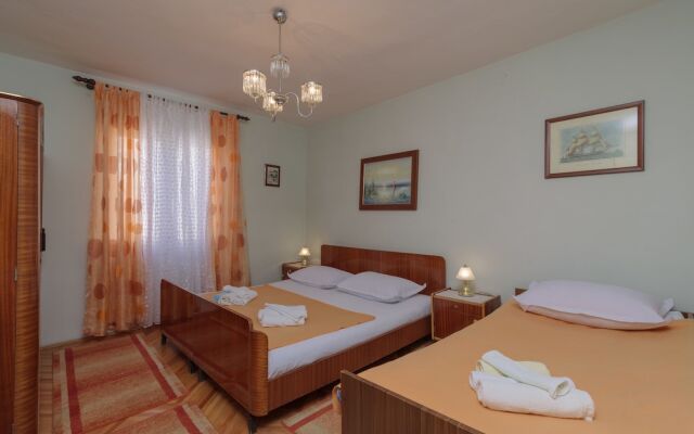 Rooms Center of Trogir