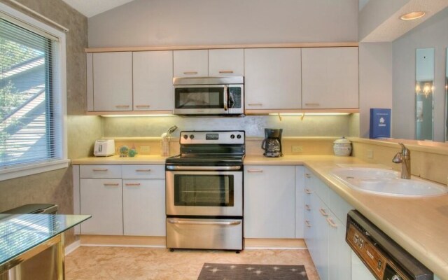 Richmond Park 8 H by RedAwning