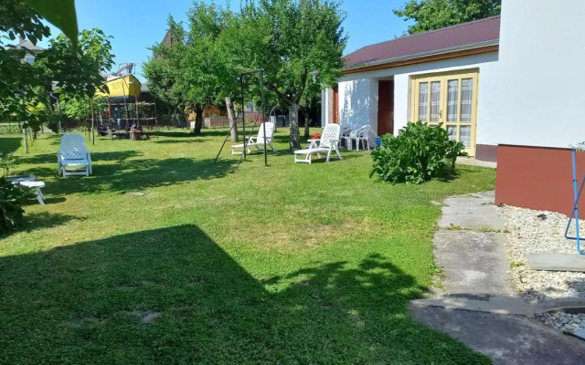 Zámor Nyaraló