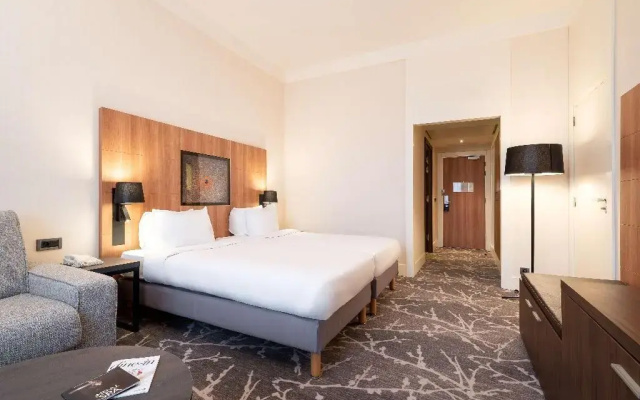 Doubletree By Hilton Paris Boulogne