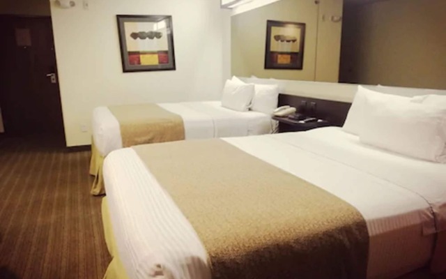 Microtel Inn & Suites by Wyndham Toluca