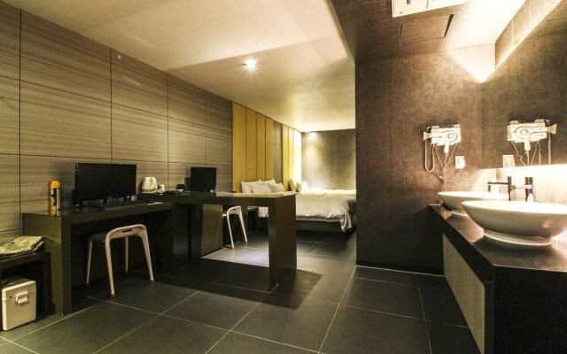 Haeundae Yeoubi Hotel