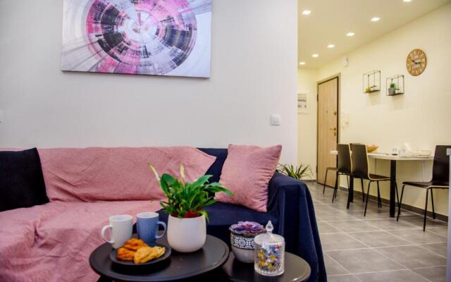 Perfectly located jacuzzi Apt