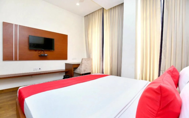 Hotel Lrc By OYO Rooms