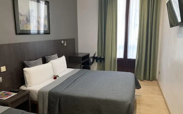 Ciudad Condal Hostal
