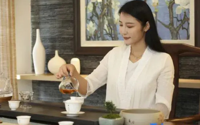 Yating Bussiness Hotel