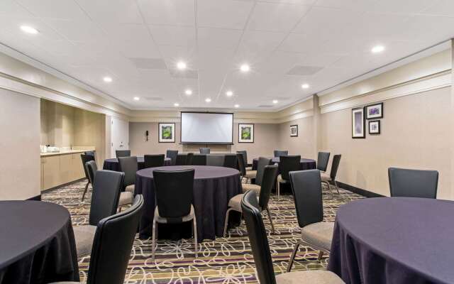 La Quinta Inn & Suites by Wyndham Boston-Andover