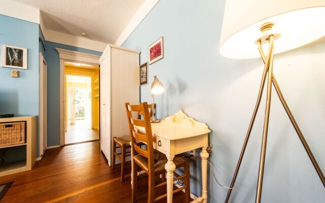 Ocean Island Garden Suites