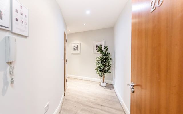 Roomspace Serviced Apartments -Thames Edge