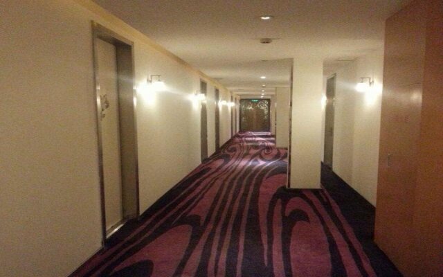 7Days Inn Shanghai Baoshan Road Metro Station