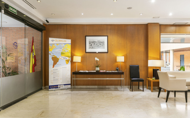 Globales de los Reyes Hotel