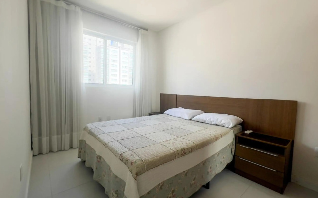 Apartamento 2 dormitórios a 400 metros do mar