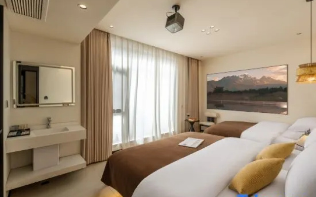 Yunyinli · Bathe in Light Designer B&B (Lijiang South Gate Branch) – Guest Rooms – Lijiang