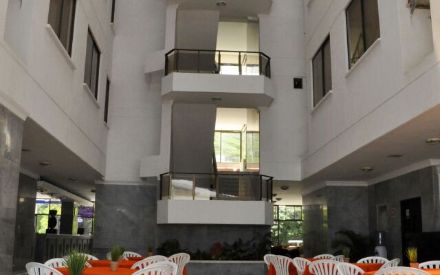 Axis Inn by GEH Suites Hotel