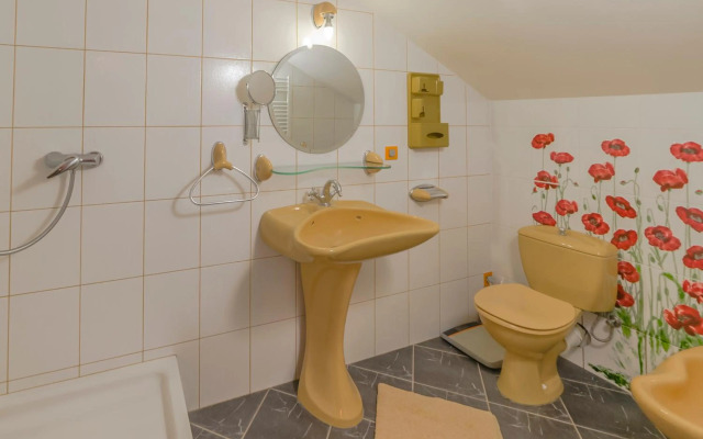 Unique Luxury Loft with Terrace in Old Town