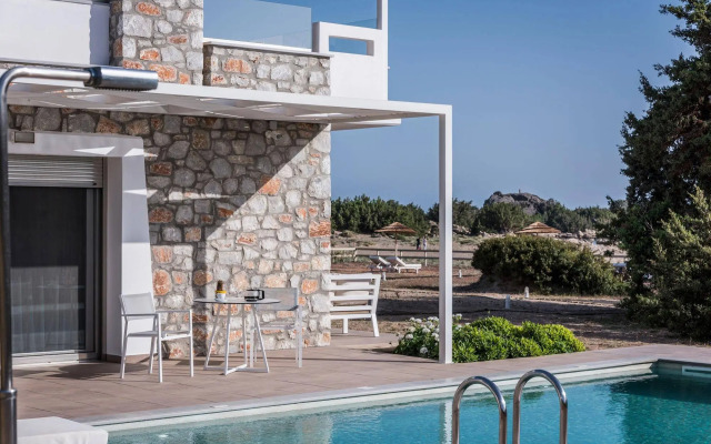 Cedar Bay Beachside Villas