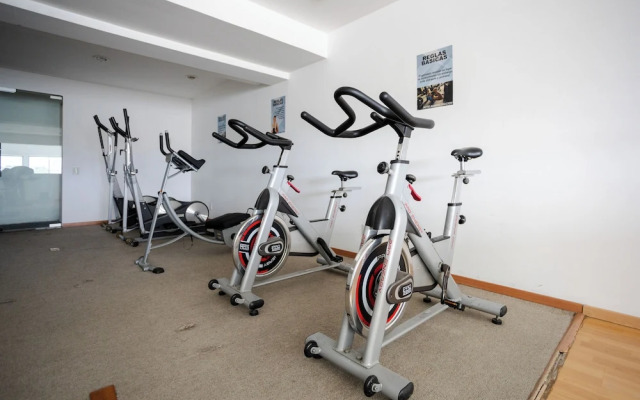 New Loft with Valet Parking & Amenities