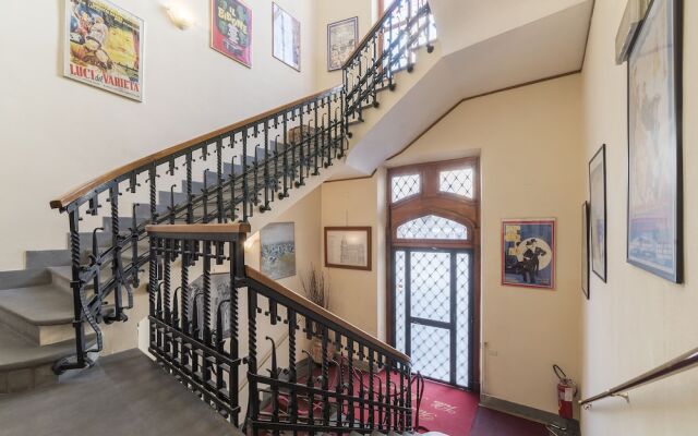 Villa Marignoli Charming Flats