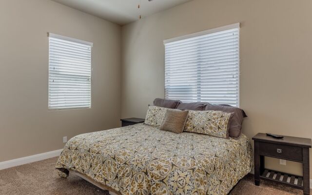 Zion's Point 3 Bedroom Apts by RedAwning