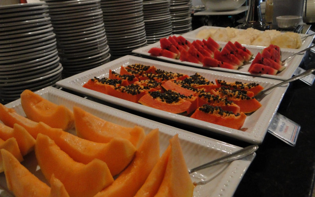 Plaza Praia Suites
