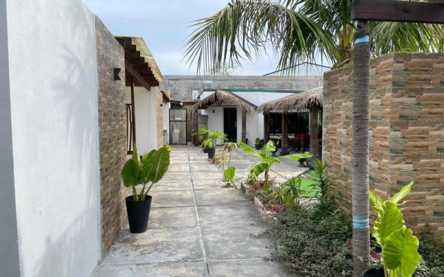 Himeyn Beach Inn   Ocho Homes By Eight Continents