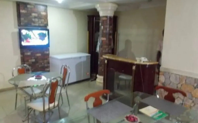First Victoria Castle Hotels - Standard