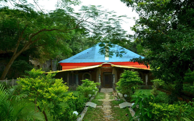 Saraya Art Cafe B&B