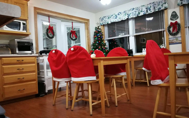 Dewar's Inn on the River