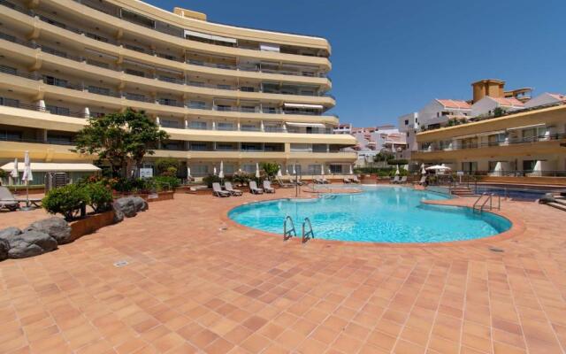 Santa Maria 105 - Two Bed with sea views