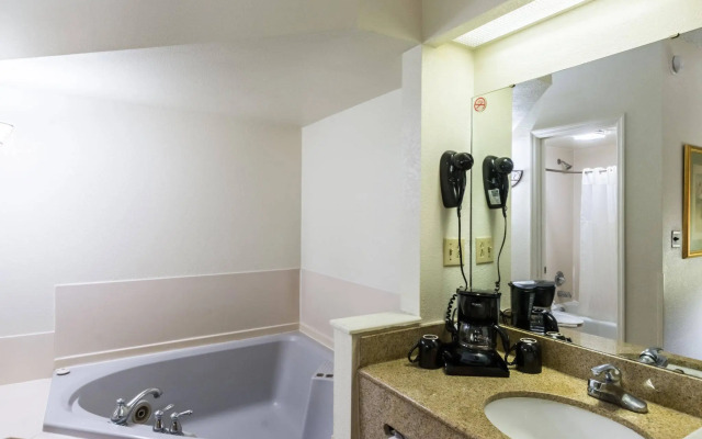 Suburban Studios Florence - Darlington