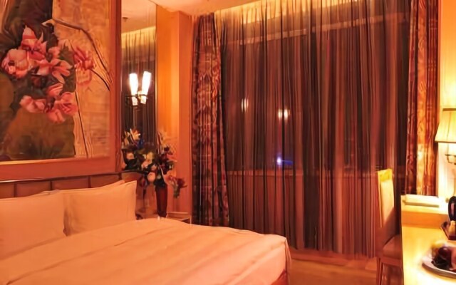 Hohhot Header Hotel