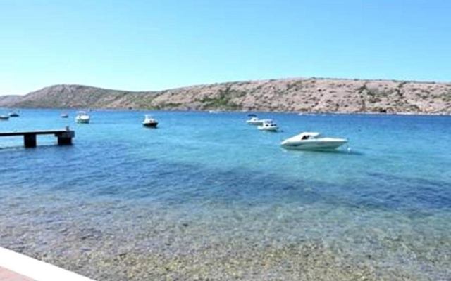 Holiday house Pet - 20m from the sea: Barbat, Island Rab