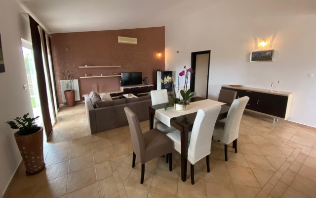Casa Duje With Lovely Pool