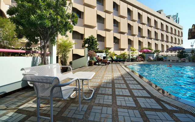Royal Rattanakosin Hotel