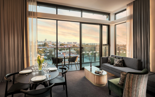 Majestic M Suites