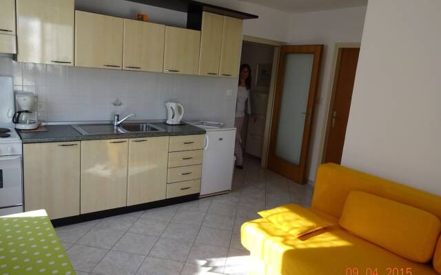 Apartment 802