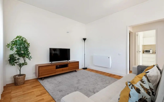 Acm033 BH 2BR Duplex Apartment