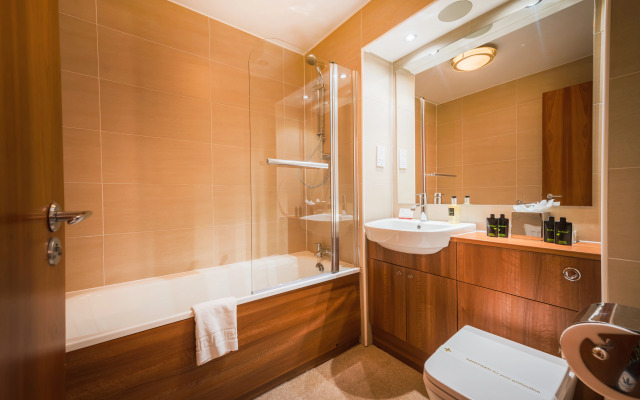 The Knight Residence Apartments by Mansley