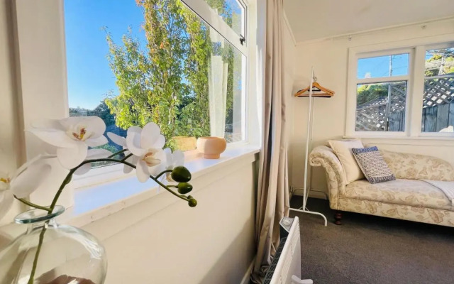 Little Home on Glanmire (Adults Only)