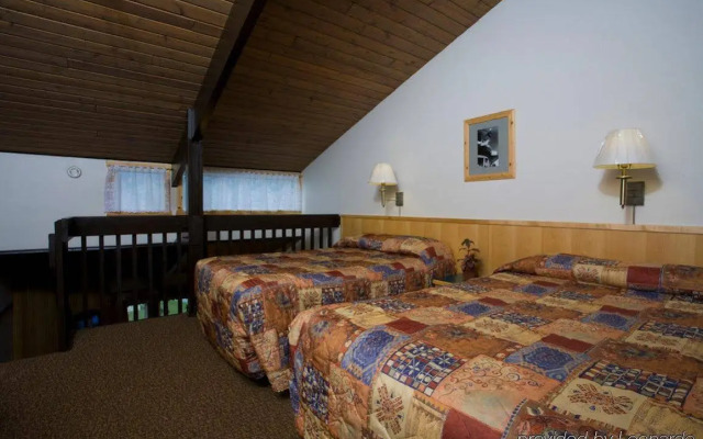 Rocky Mountain Ski Lodge