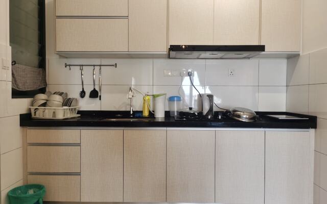 Luminari Suite by Homez Suite