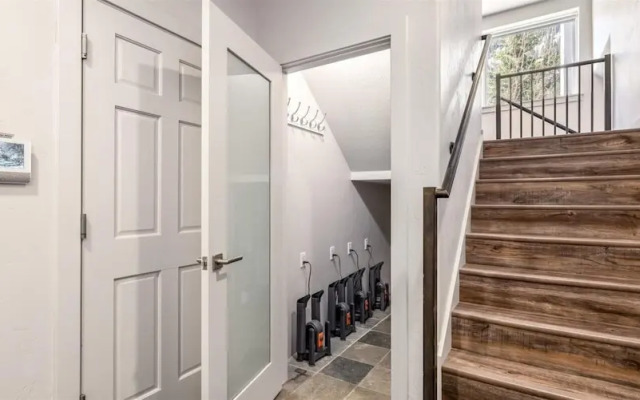 4 Bedroom Luxury Home in East Vail