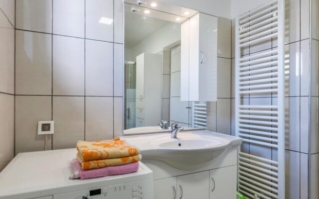 Beautiful Home in Pula With Wifi and 3 Bedrooms